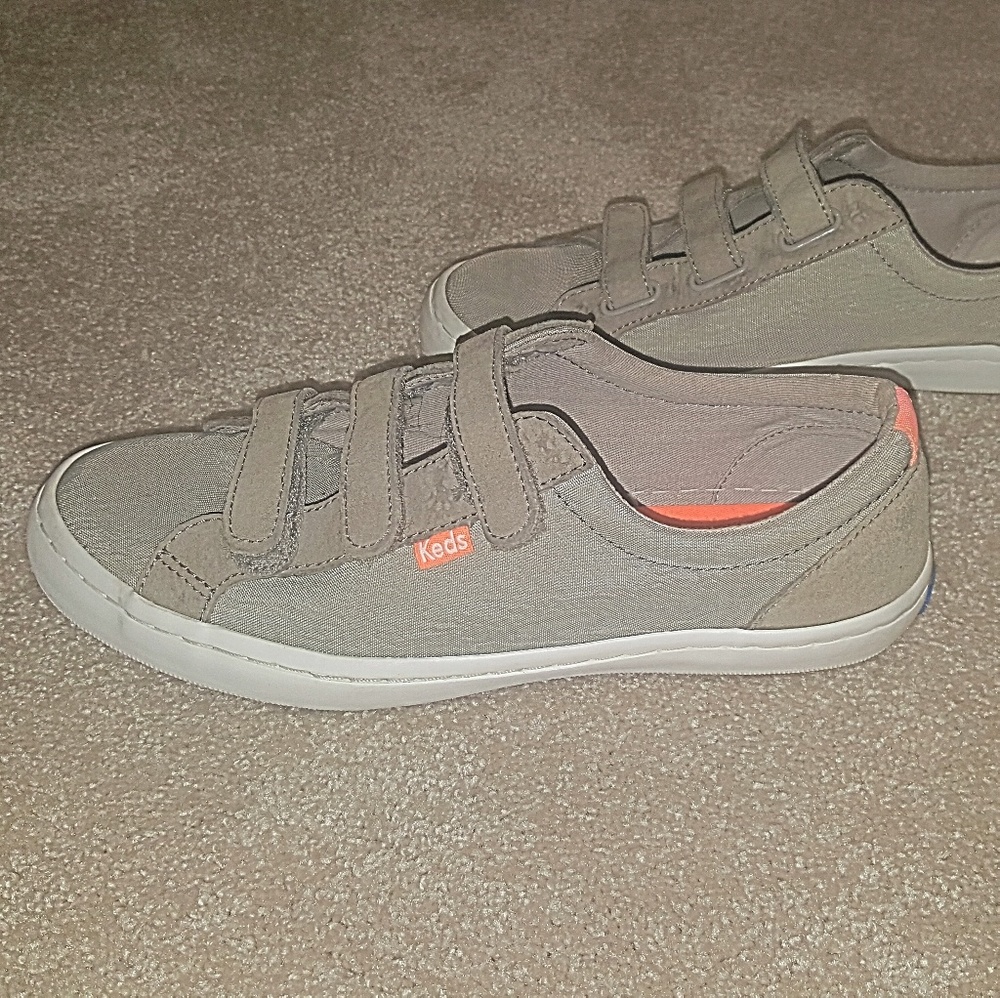 Keds Tiebreak Suede and Nylon Velcro Sze 9